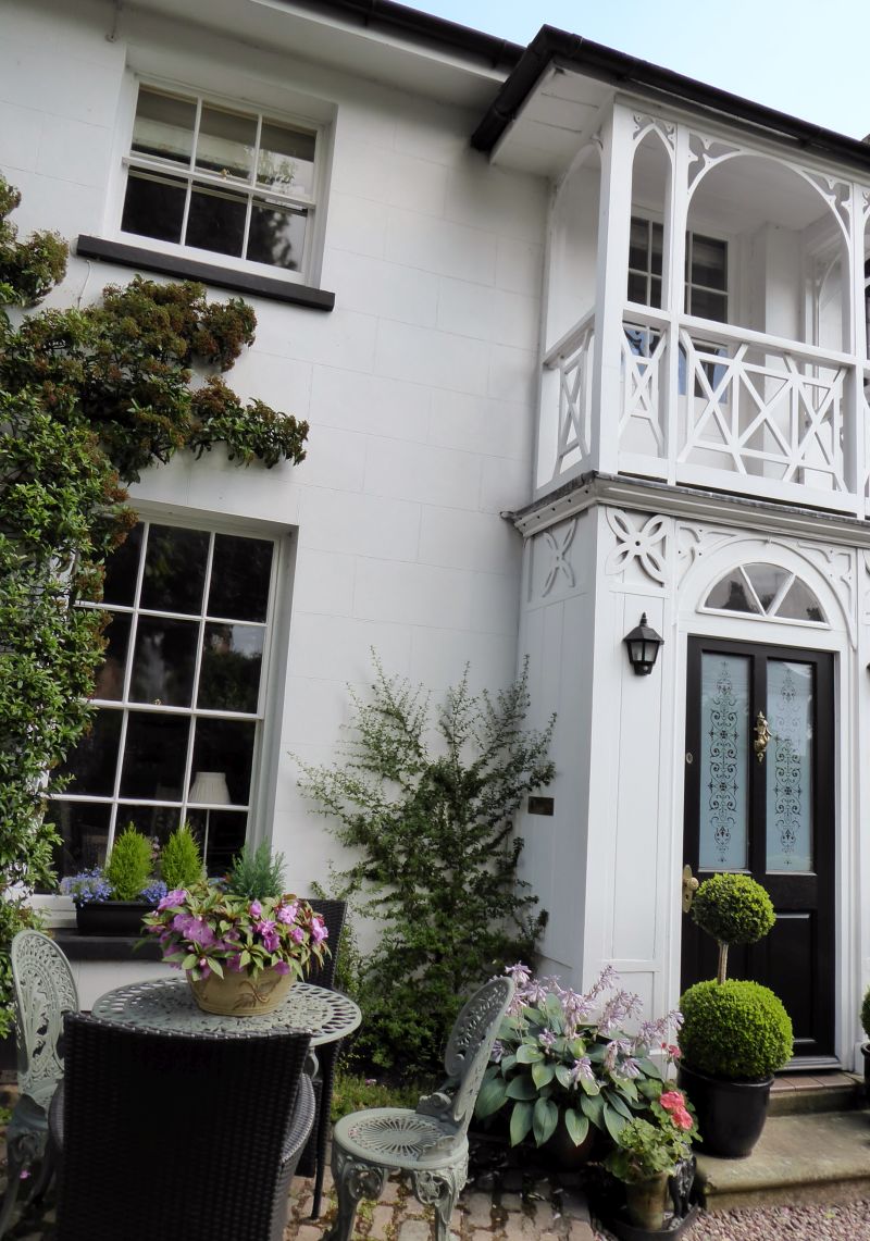Solutions for listed buildings Extraglaze Elegant Secondary Glazing